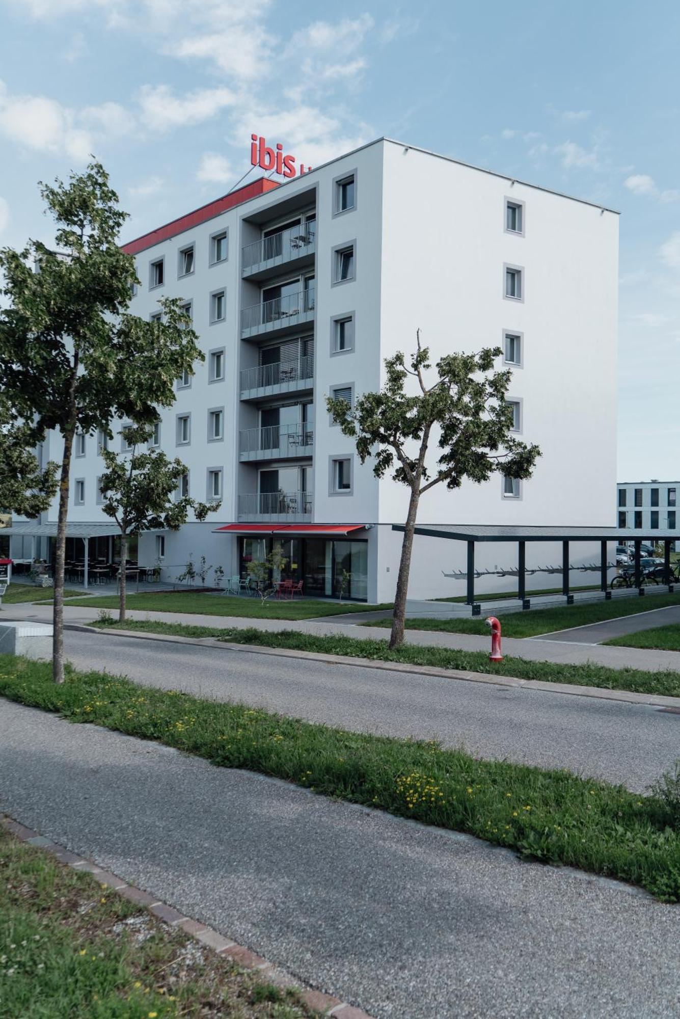 Ibis Bulle - La Gruyere Swiss Bike Hotel מראה חיצוני תמונה