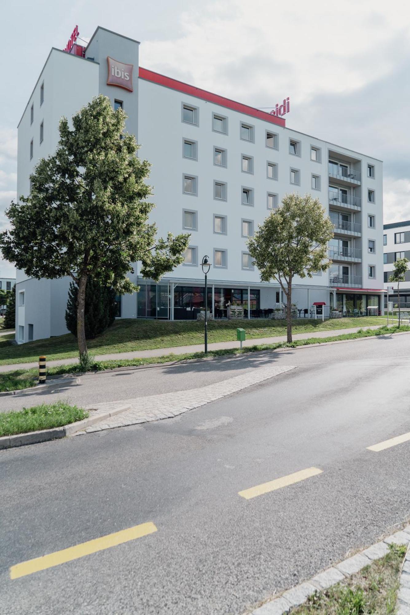 Ibis Bulle - La Gruyere Swiss Bike Hotel מראה חיצוני תמונה