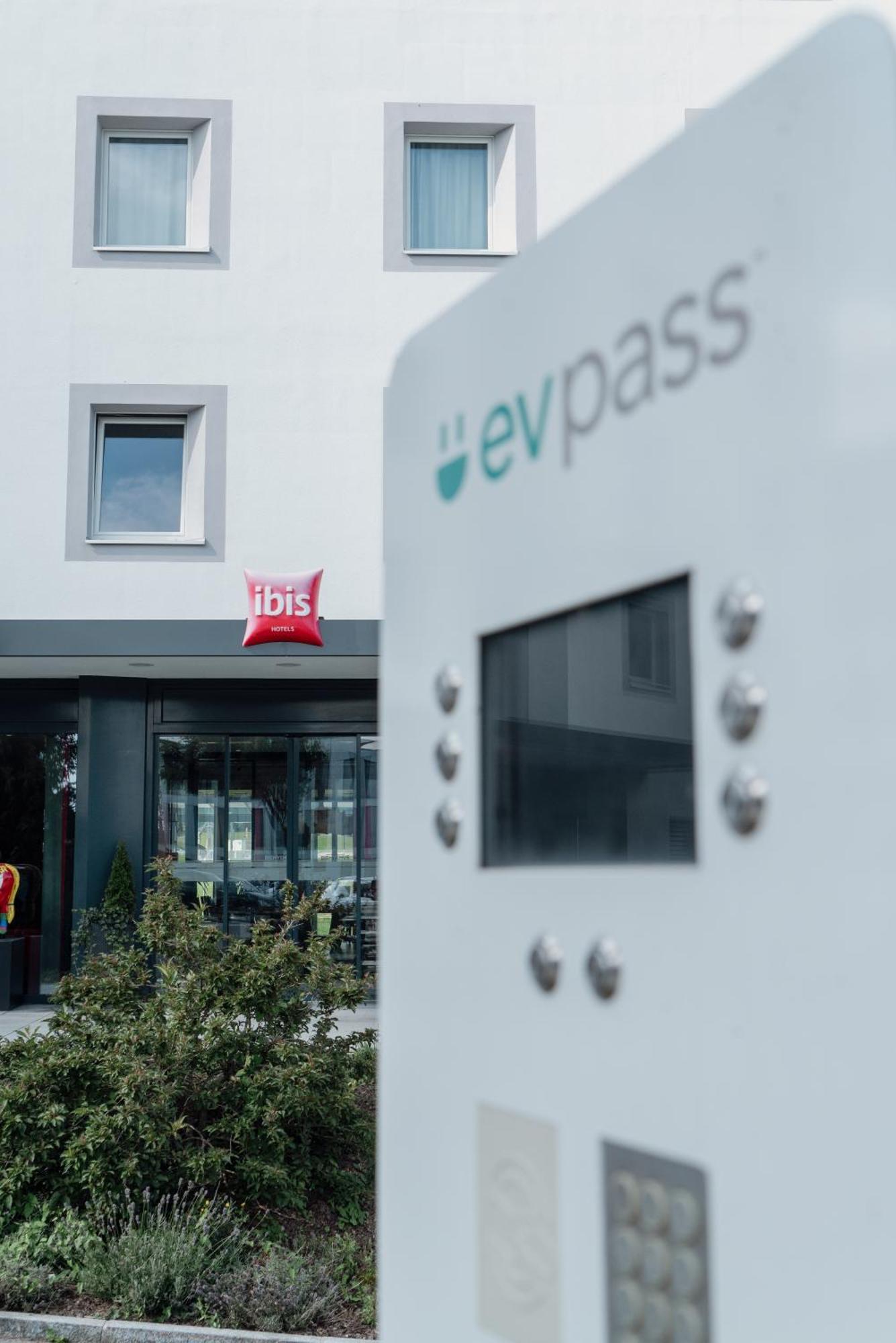 Ibis Bulle - La Gruyere Swiss Bike Hotel מראה חיצוני תמונה