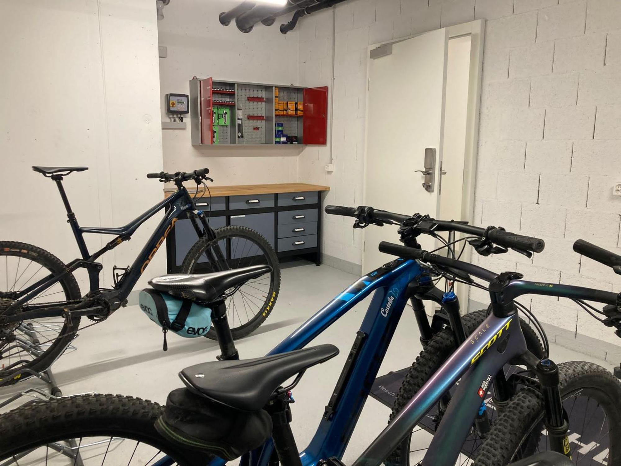 Ibis Bulle - La Gruyere Swiss Bike Hotel מראה חיצוני תמונה