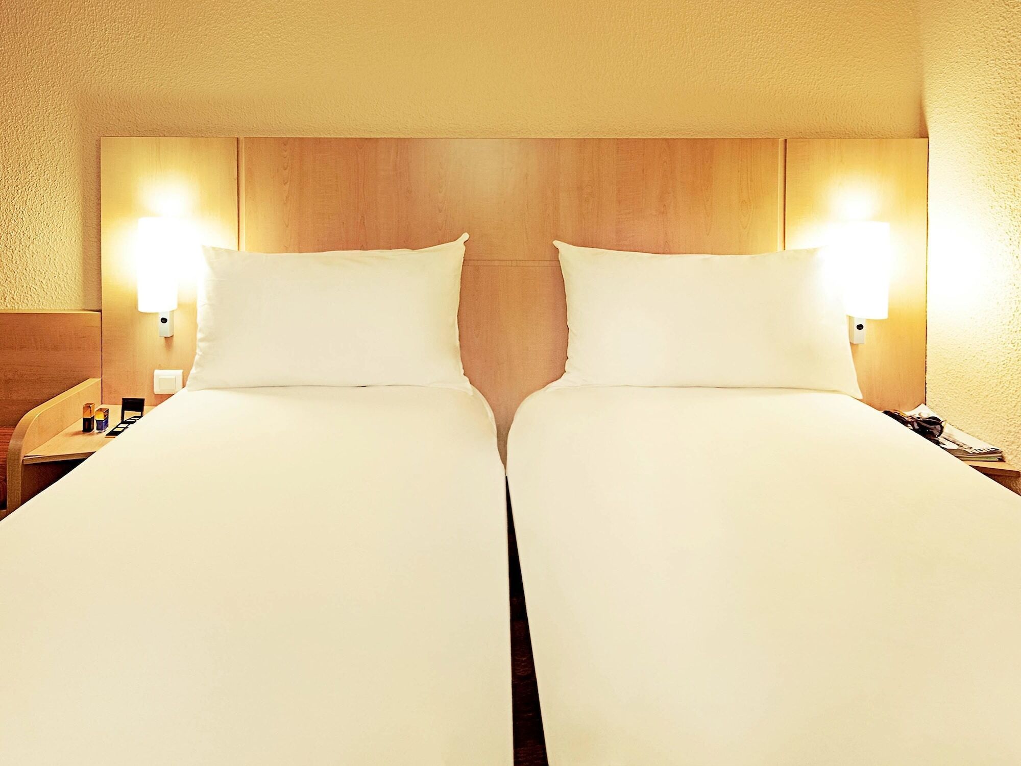 Ibis Bulle - La Gruyere Swiss Bike Hotel מראה חיצוני תמונה